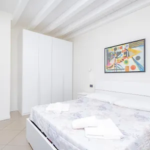 B1 , Bérgamo Italia